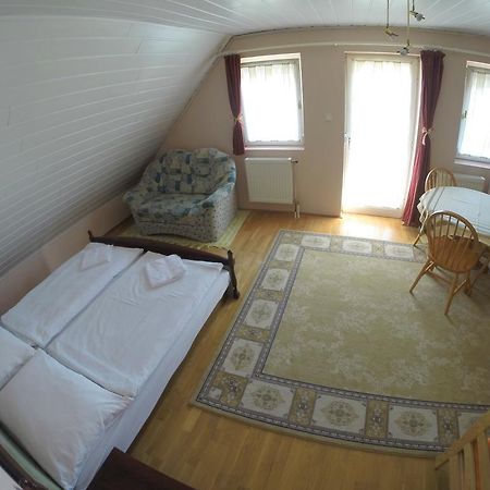 Bodza Vendeghaz Hotel บาลาตอนฟือเรด ภายนอก รูปภาพ